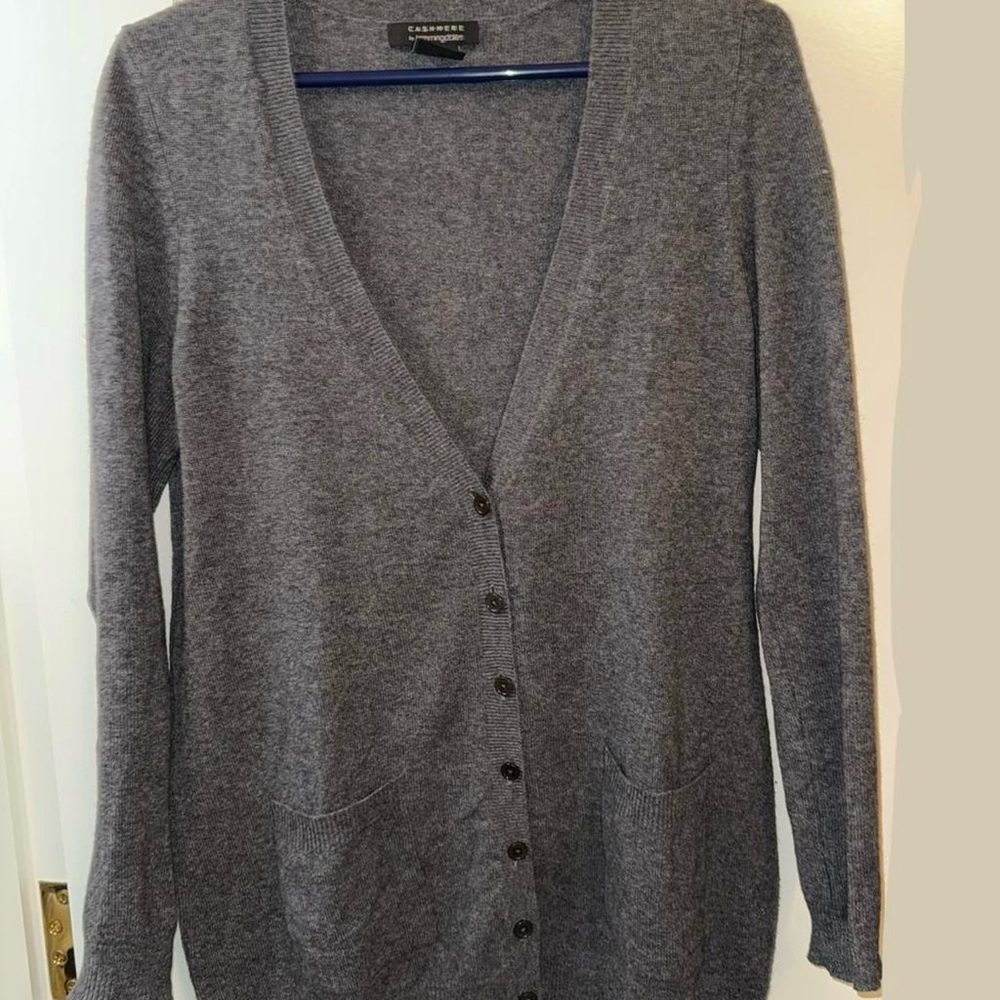 Gray Women’s Cashmere Sweater